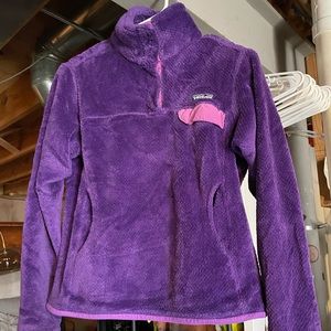 Patagonia purple snap-t fleece pullover